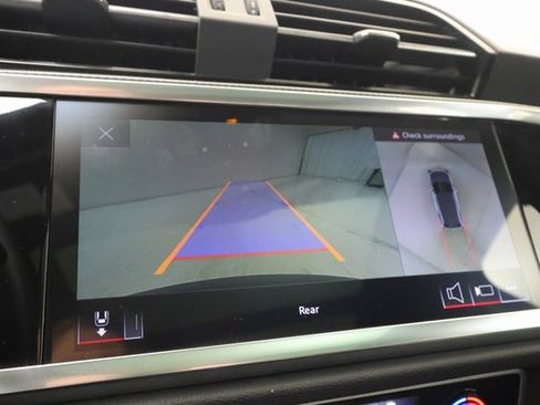 Used 2022 Audi Q3 2.0T Premium Plus image 16