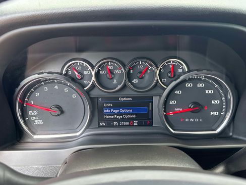Used 2022 Chevrolet Silverado 1500 LT AWD/4WD image 18