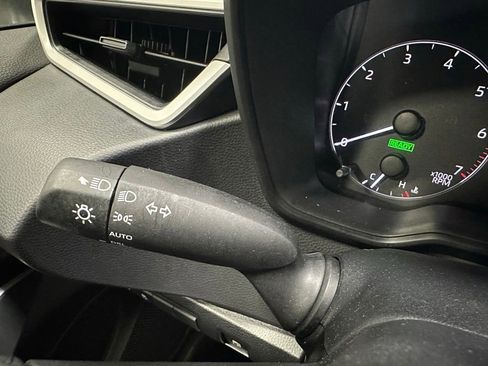 Used 2025 Toyota Corolla SE FWD image 20