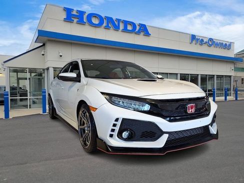 Used 2017 Honda Civic Type R image 3