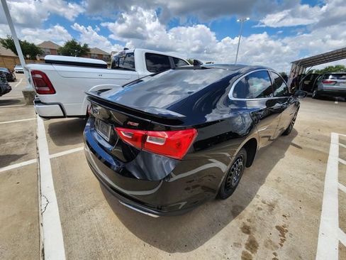 Used 2022 Chevrolet Malibu RS FWD image 4