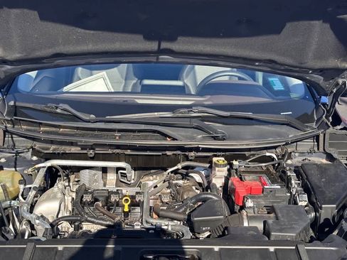 Used 2021 Nissan Rogue S image 26