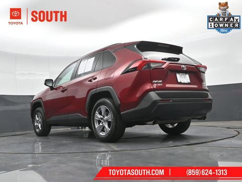 Used 2025 Toyota RAV4 XLE AWD/4WD image 41