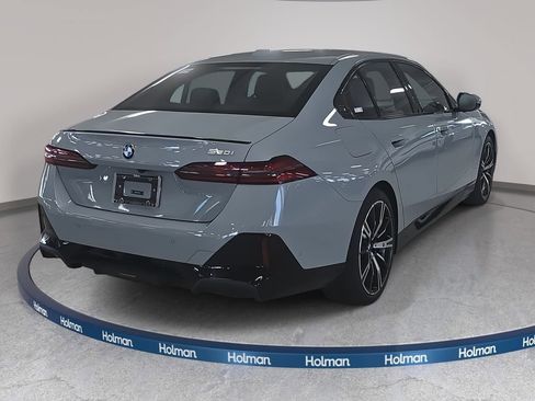 Used 2026 BMW 530i w/ M Sport Package RWD image 4
