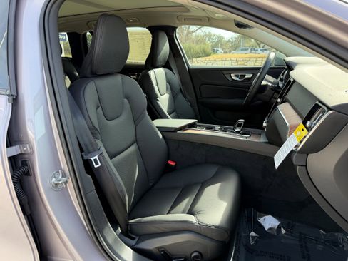New 2026 Volvo V60 B5 Cross Country Plus w/ Protection Package Premier AWD/4WD image 8