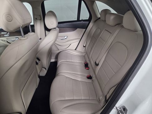 Used 2022 Mercedes-Benz GLC 300 4MATIC w/ Premium Package Lite image 24