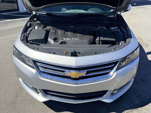 Used 2017 Chevrolet Impala LT w/ Leather Package FWD image 11