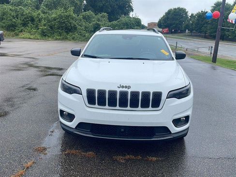 Used 2021 Jeep Cherokee Latitude Lux 80th Anniv w/ Quick Order Package 26U 80TH FWD image 2