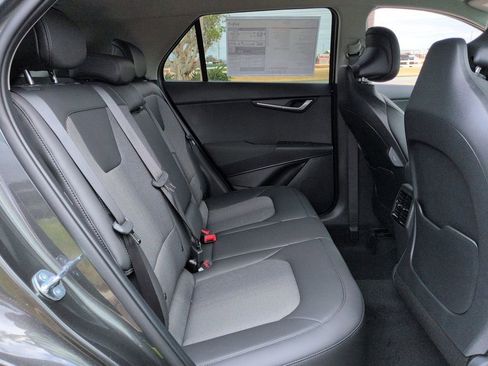 New 2026 Kia Niro EX FWD image 28