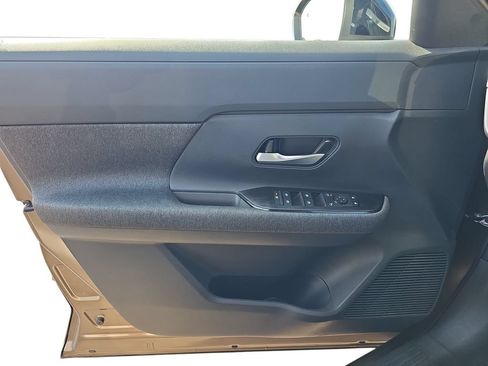 Used 2026 Nissan Kicks SV w/ Charging Package FWD image 25