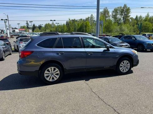 Used 2016 Subaru Outback 2.5i Premium AWD/4WD image 8