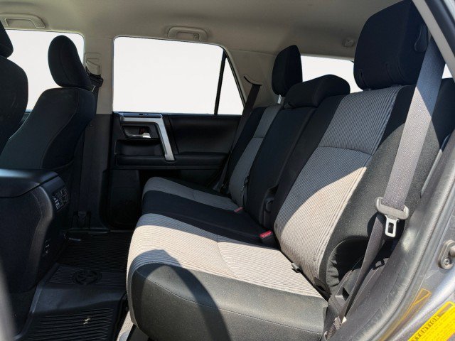 Used 2018 Toyota 4Runner SR5 AWD/4WD image 12