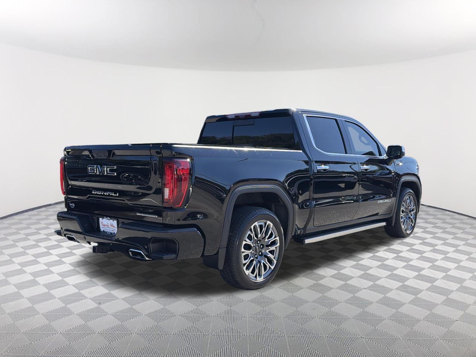 Used 2023 GMC Sierra 1500 Denali Ultimate AWD/4WD image 6