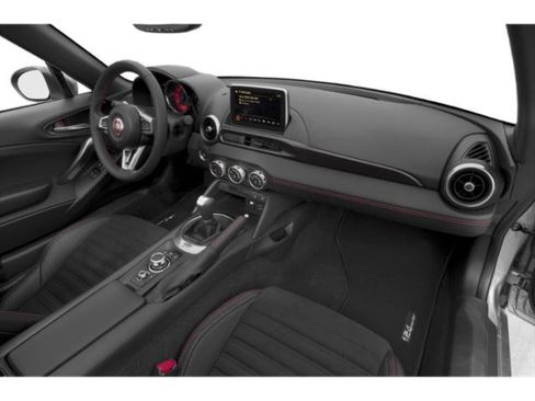 Used 2018 FIAT 124 Spider Abarth RWD image 15