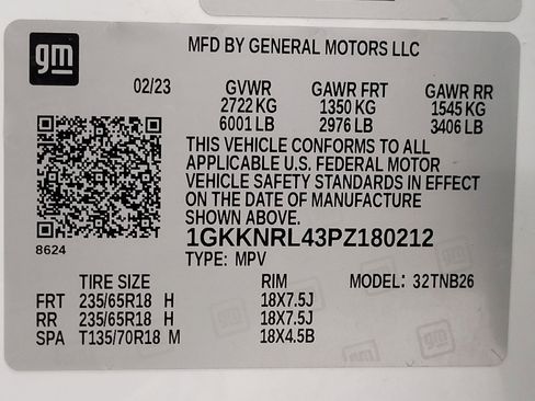 Certified 2023 GMC Acadia SLE w/ Driver Convenience Package image 30