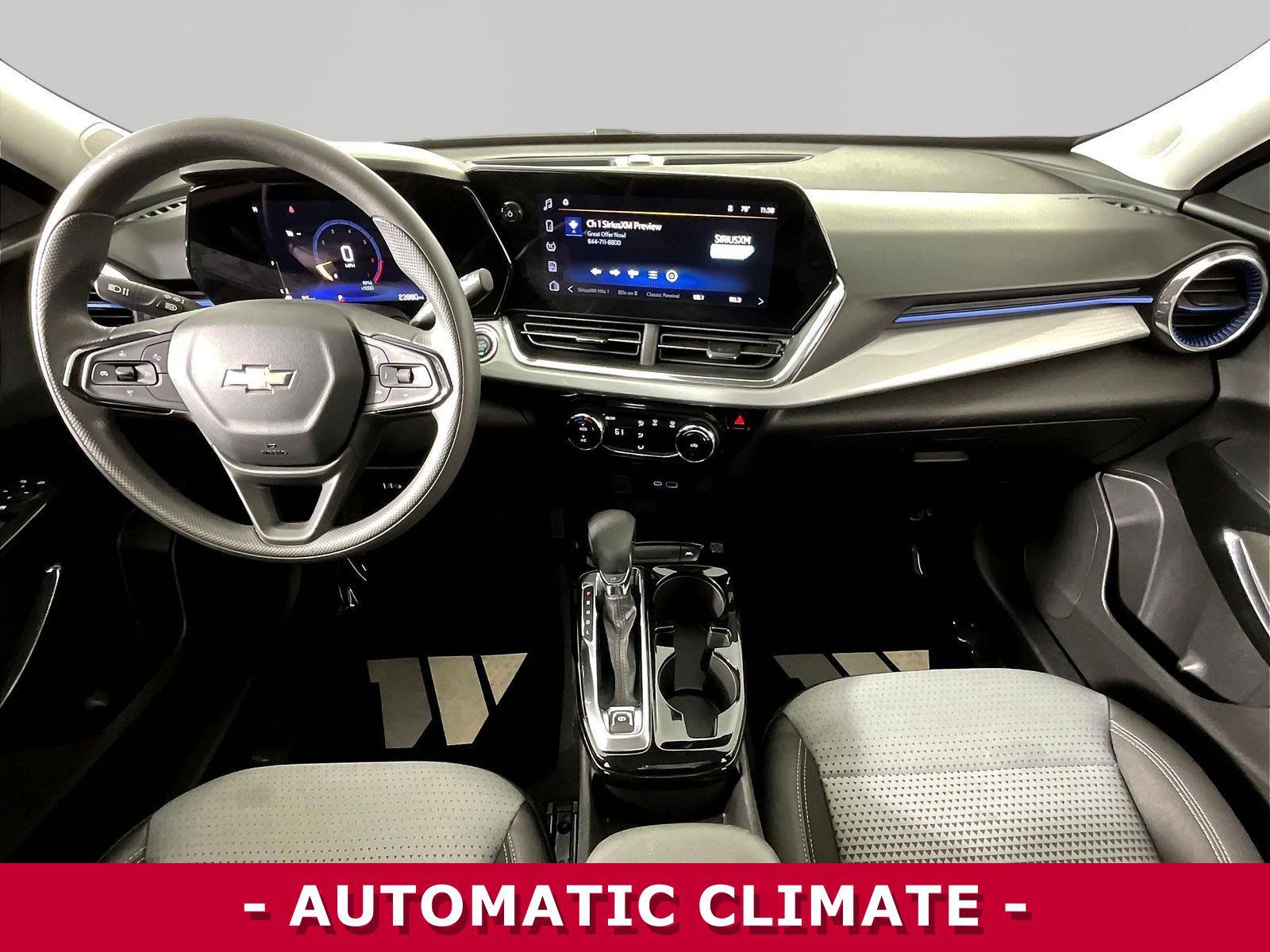 Used 2026 Chevrolet Trax LT FWD image 7
