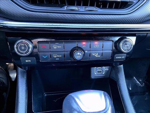 Used 2022 Jeep Compass Altitude image 24