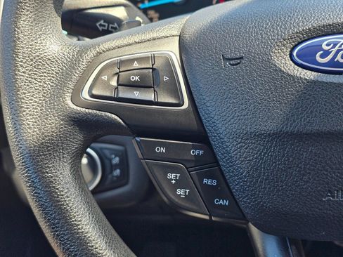 Used 2017 Ford Escape SE w/ Equipment Group 201A AWD/4WD image 25