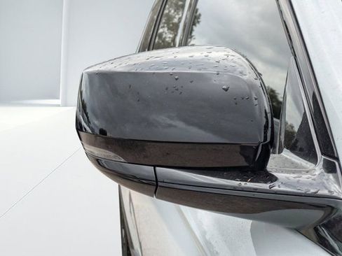 New 2025 Jeep Grand Cherokee L Altitude image 10