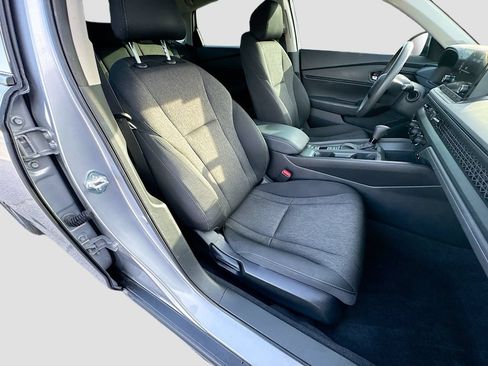 Used 2023 Honda Accord EX image 34