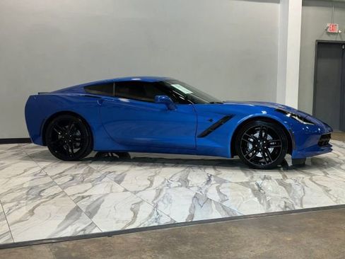 Used 2019 Chevrolet Corvette Stingray Coupe w/ Battery Protection Package RWD image 6