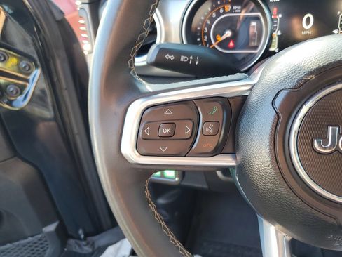Used 2023 Jeep Gladiator Overland AWD/4WD image 28