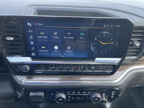 Used 2023 Chevrolet Silverado 1500 RST AWD/4WD image 32