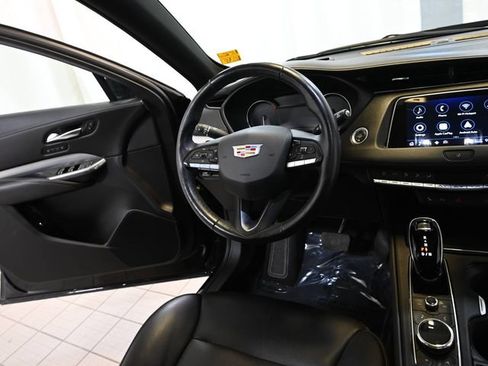 Used 2020 Cadillac XT4 Premium Luxury w/ LPO, Midnight Sport Package AWD/4WD image 30
