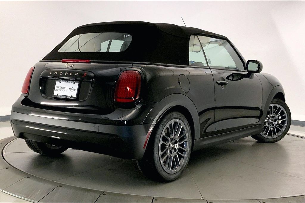 Used 2026 MINI Cooper S FWD image 12