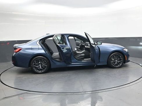 Used 2025 BMW 330i Sedan image 38
