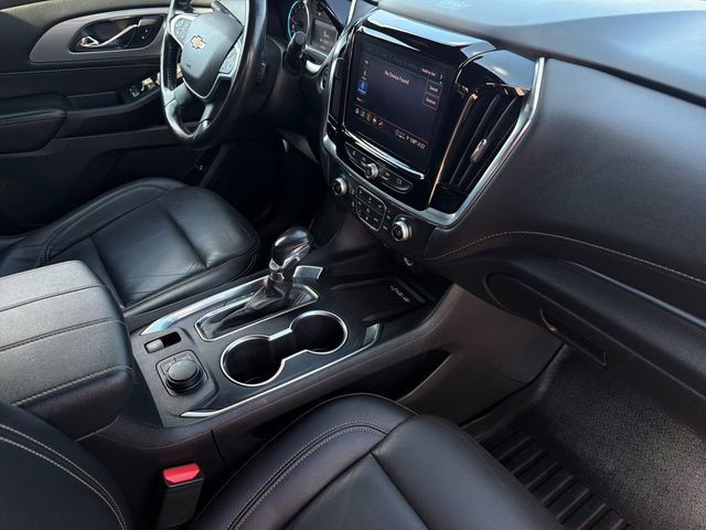 Used 2022 Chevrolet Traverse LT AWD/4WD image 18