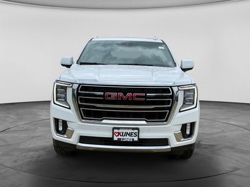 Used 2023 GMC Yukon SLT AWD/4WD image 4