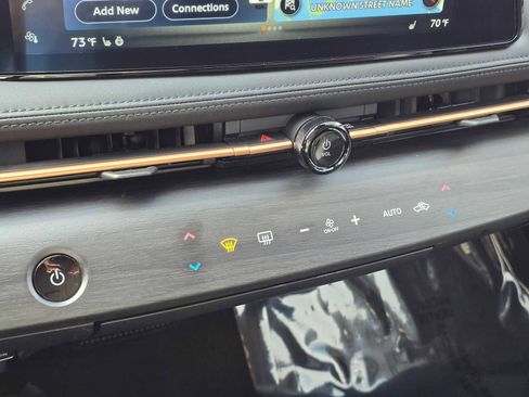 Used 2024 Nissan Ariya AWD image 29