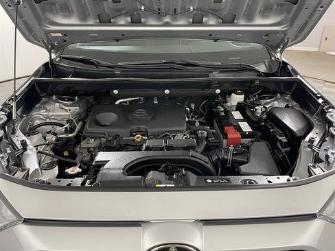 Certified 2019 Toyota RAV4 LE AWD/4WD image 20