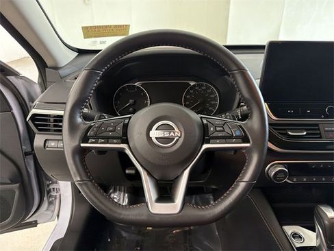 Certified 2024 Nissan Altima 2.0 SR image 31