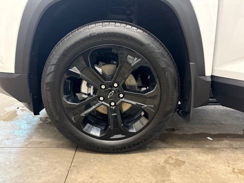 Used 2026 Chevrolet Equinox LT w/ Convenience Package II AWD/4WD image 18