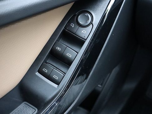 New 2026 Chevrolet Equinox ACTIV image 18