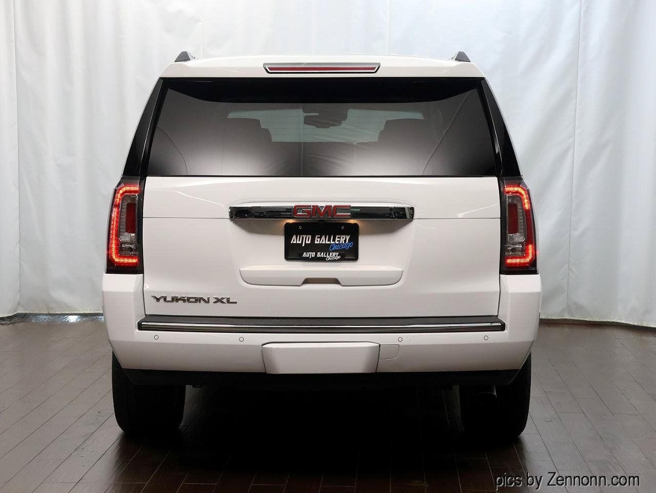 Used 2017 GMC Yukon XL Denali w/ Open Road Package AWD/4WD image 6