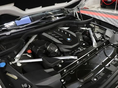 Used 2020 BMW X7 M50i w/ Cold Weather Package image 90