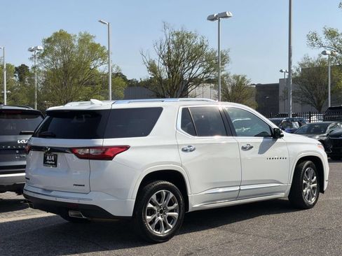 Used 2019 Chevrolet Traverse Premier w/ LPO, Blackout Package image 29