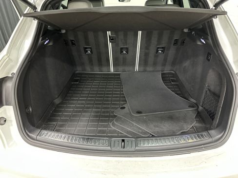 Used 2023 Porsche Macan GTS image 34