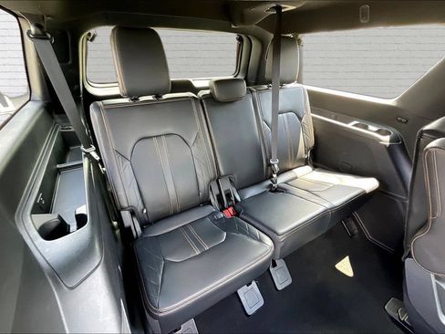 Used 2024 Ford Expedition Max Platinum AWD/4WD image 26