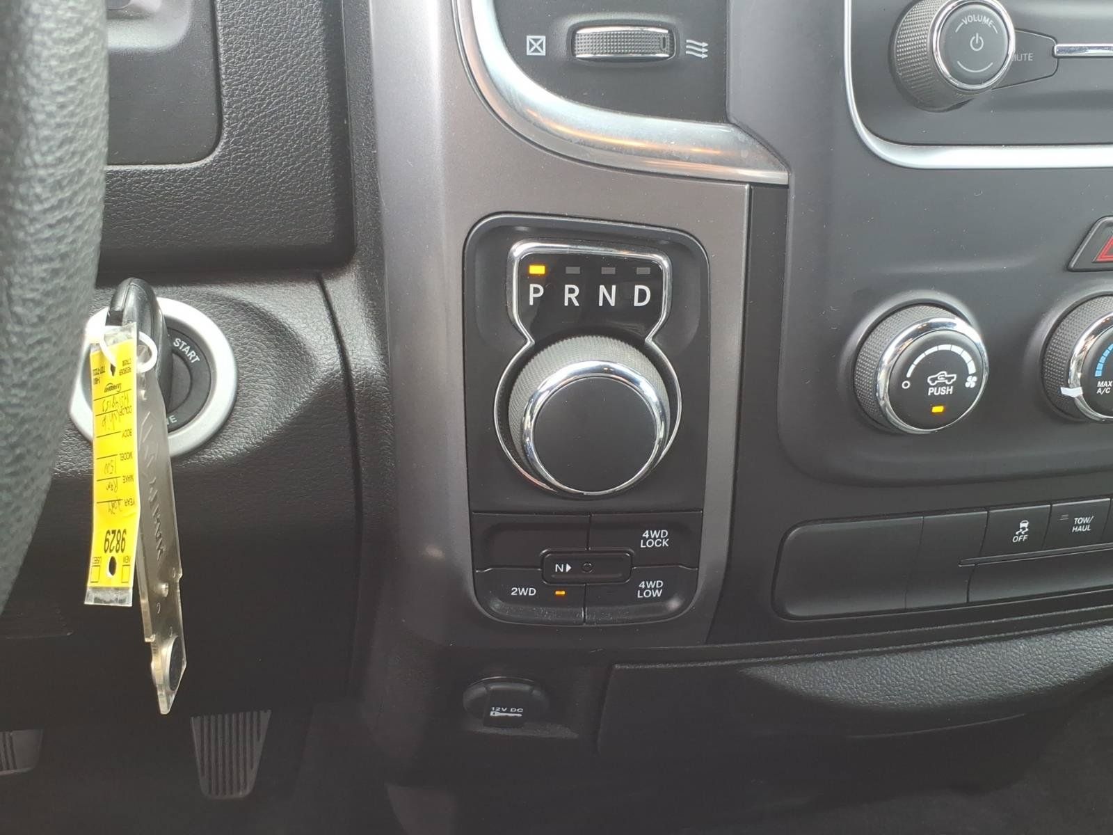 Used 2024 RAM 1500 Warlock AWD/4WD image 18