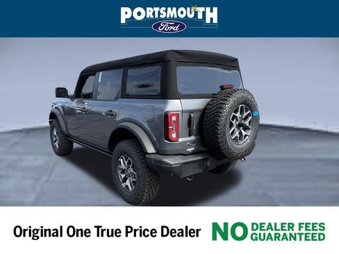 New 2025 Ford Bronco Badlands image 19