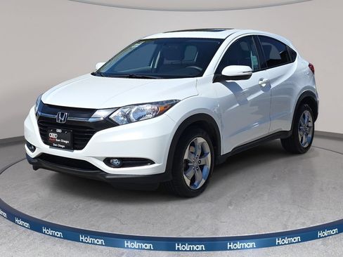 Used 2017 Honda HR-V EX image 1