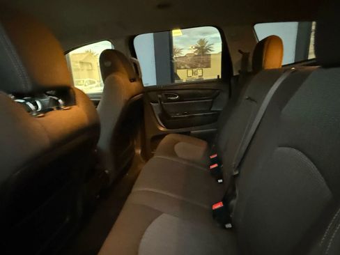 Used 2017 Chevrolet Traverse LT image 11