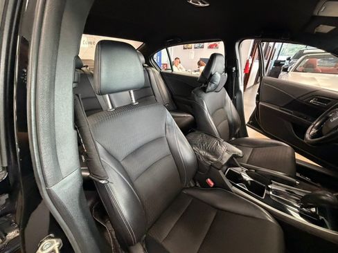 Used 2016 Honda Accord Sport image 33