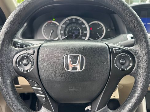 Used 2014 Honda Accord LX image 11