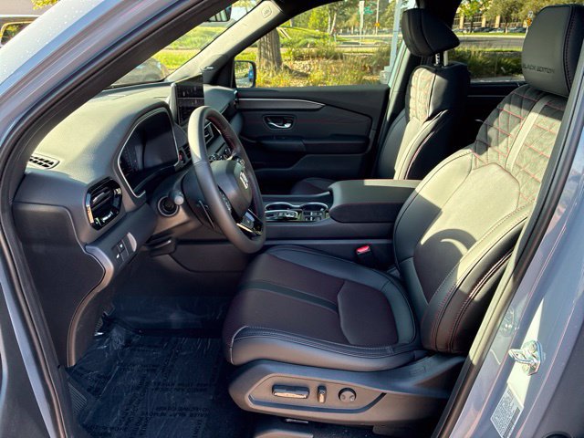 New 2026 Honda Pilot Black Edition image 7