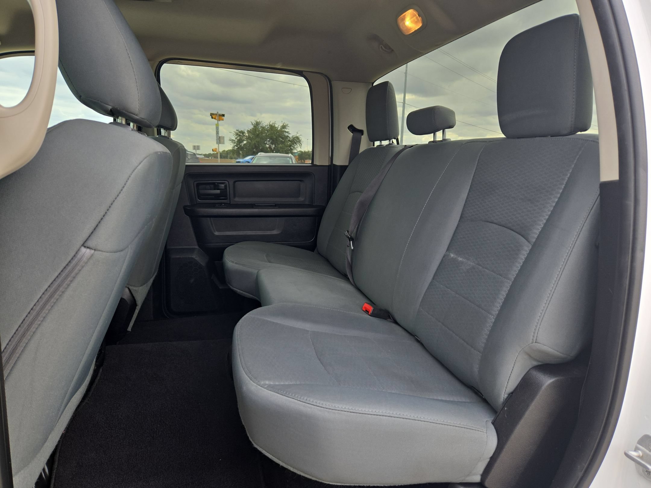 Used 2016 RAM 3500 Tradesman w/ Chrome Appearance Group AWD/4WD image 13